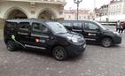 Elektryczne renault kangoo przez rartuszem w Rzeszowie. Fot. Adam Cyło