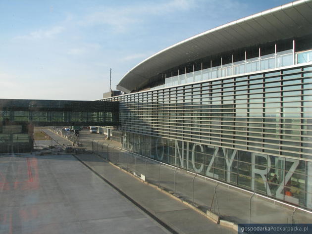 Nowy terminal na lotnisku Jasioka, fot. Adam Cyło