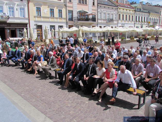 Platforma Obywatelska w Rzeszowie rozpoczęła cykl konwencji programowych