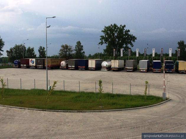 Pierwsza hala i parking Waimea Logistic Park Korczowa 