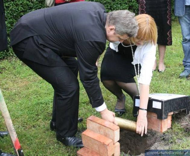 Wmurowanie kamienia węgielnego pod rozbudowę ZPO przy ul. Dekutowskiego w Tarnobrzegu, fot. archiwum