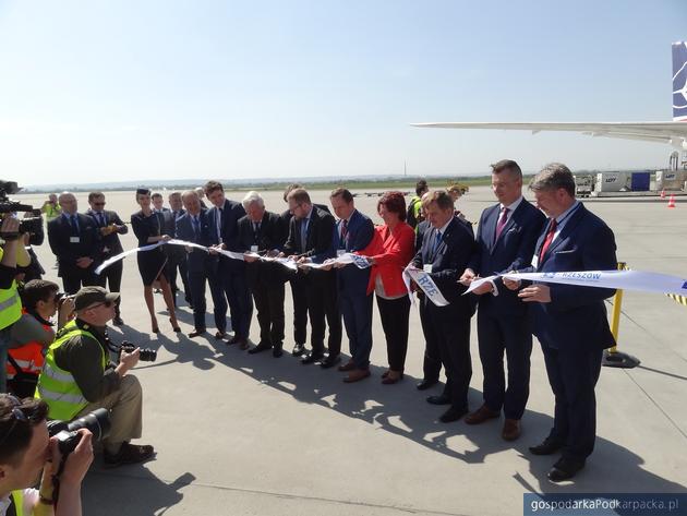 Dreamliner wylądował. Rzeszów ma lotnicze połączenie z Nowym Jorkiem