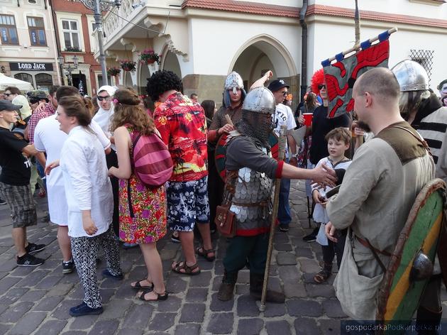 Kulturalia 2018 - juwenalia Uniwersytetu Rzeszowskiego. Zdjęcia z korowodu