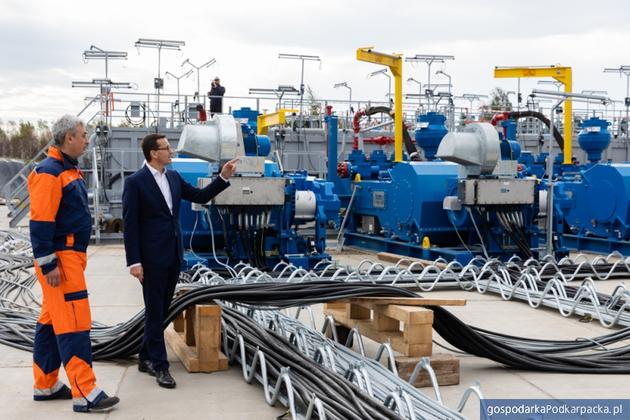 Premier Mateusz Morawiecki w Kramarzówce. Fot. KPRM