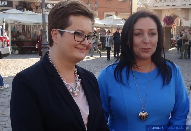 Od lewej: Katarzyna Lubnauer i Anna Skiba na rzeszowskim Rynku podczas kampanii wyborczej w październiku 2018 r. Fot. Adam Cyło