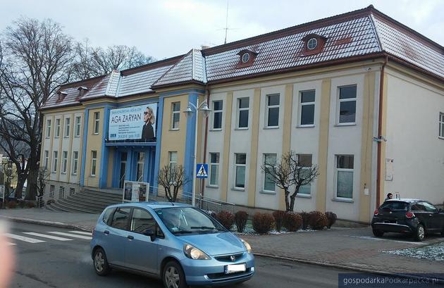 Sanok Dom Żołnierza Polskiego czyli Dom Kultury. Fot. Witold Dulęba