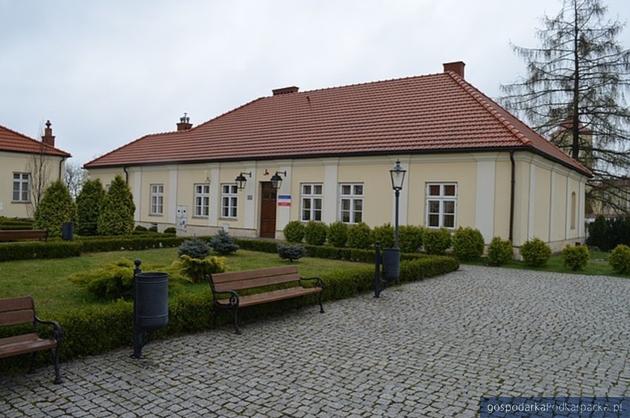 Dwór Starościński, obecnie Muzeum Ziemi Leżajskiej. Fot. starostwo.lezajsk.pl