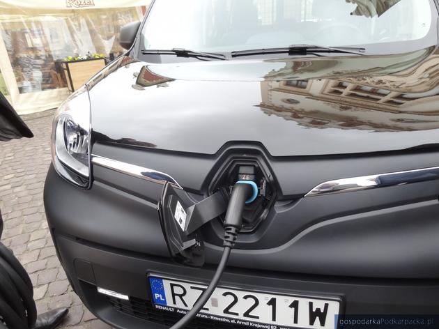 Elektryczne renault kangoo już w Urzędzie Miasta Rzeszowia