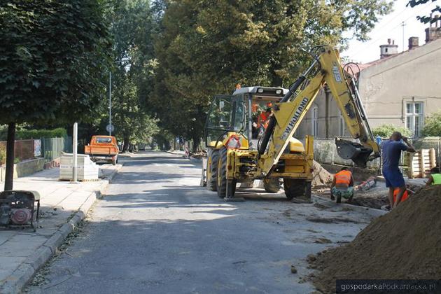 Kolejne miliony na drogi dla powiatu jarosławskiego: Zadąbrowie – Sośnica i most w Surmaczówce