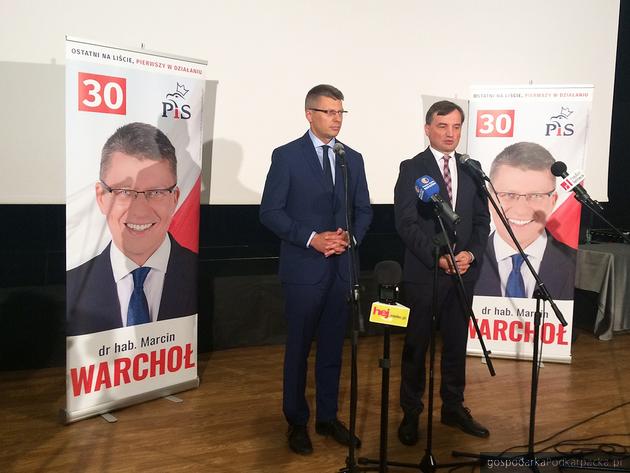 Od lewej Marcin Warchoł i Zbigniew Ziobro