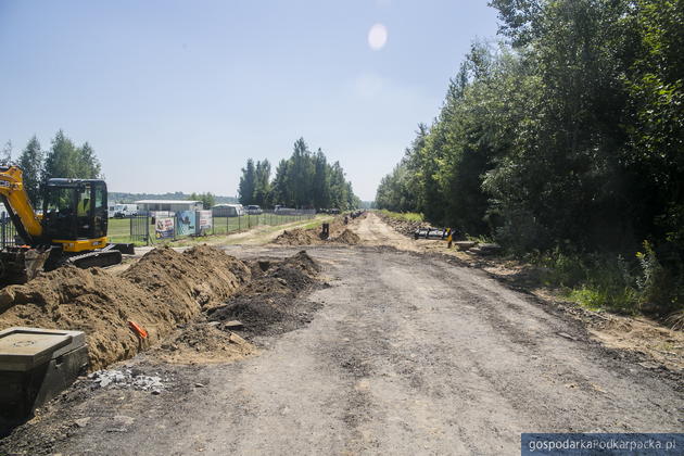 Trwają prace budowlane nad Jeziorem Tarnobrzeskim