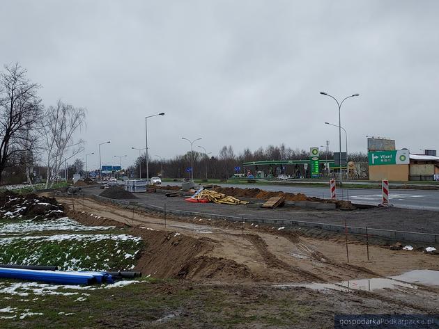 Przy ul. Warszawskiej w Rzeszowie budowany jest parking z którego korzystać będzie Inspekcja Transportu Drogowego. Fot. Artur Gernand/Urząd Miasta Rzeszowa