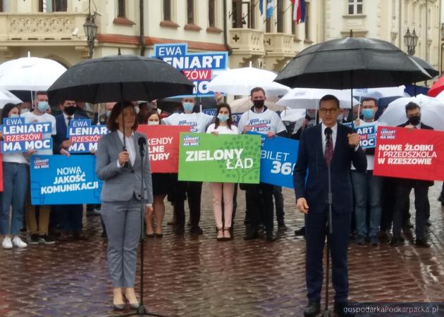 Mateusz Morawiecki popiera Ewę Leniart