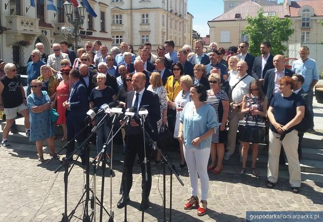 Jest termin zaprzysiężenia nowego prezydenta Rzeszowa Konrada Fijołka