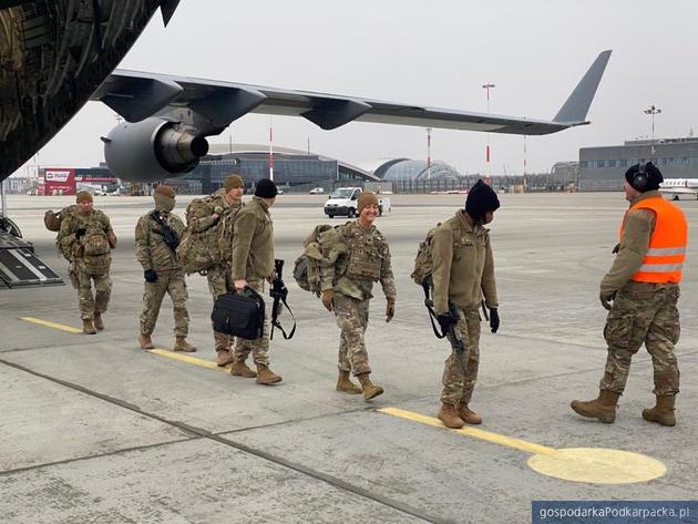 Boeing C17 Globemaster wylądował. Amerykańscy żołnierze w Jasionce. amerykańskic