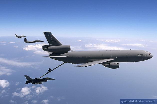 McDonnell Douglas KC-10 Extender. U.S. Air Force photo by Staff Sgt. Jerry Morrison 