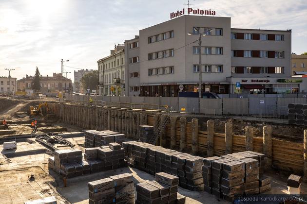 Trwa budowa Rzeszowskiego Centrum Komunikacyjnego i przebudowa dworca kolejowego