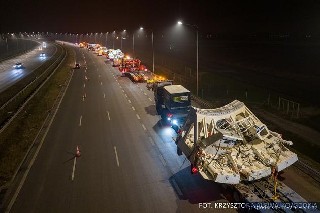 Drugi transport maszyny TBM na budowę drogi S19 już w tym tygodniu