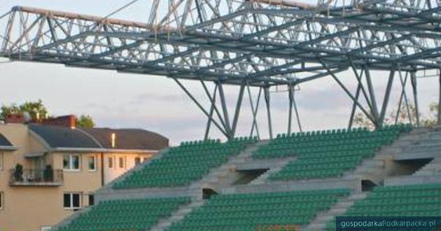 Tarnobrzeski stadion bez odbioru