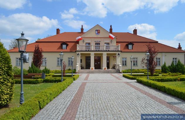 Dworek Starościński, obecnie siedziba Muzeum Ziemi Leżajskiej. Fot. powiat leżajski