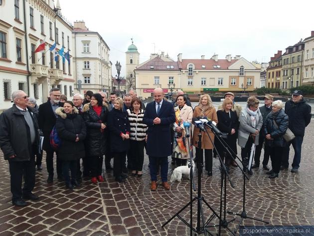 Stowarzyszenie Nasz Dom Rzeszów popiera Konrada Fijołka