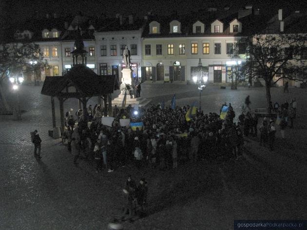 Rynek w Rzeszowie, w tle pomnik Tadeusza Kościuszki. Fot. Adam Cyło