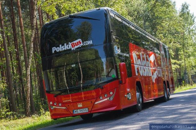 ADL Plaxton Elite na podwoziu Volvo B11 R_1. fot. Polskibus.com