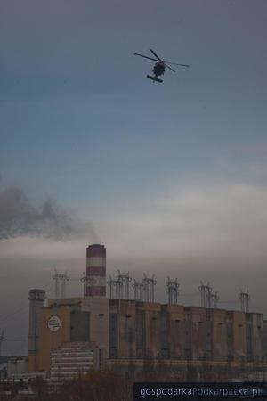 Black Hawk nad Elektrocipłownią w Połańcu