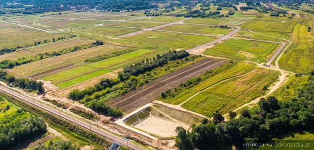 Kto uzbroi drugą część Parku Dworzysko Powiatu Rzeszowskiego?